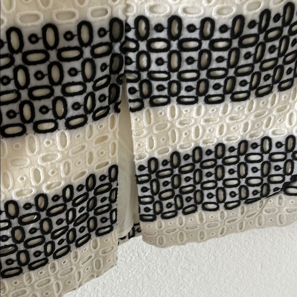 Black and White Patterned Two-Piece Set - Picture 10 of 12